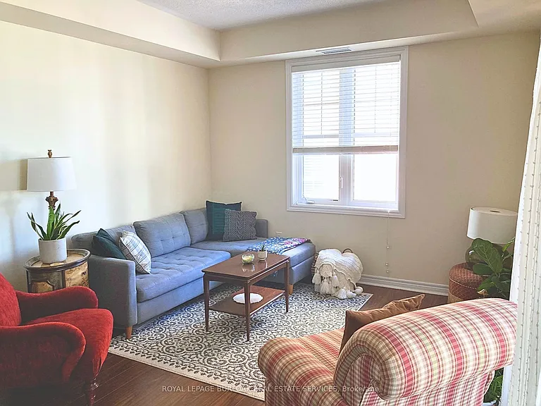 2338 Taunton Rd #310 — Photo 4