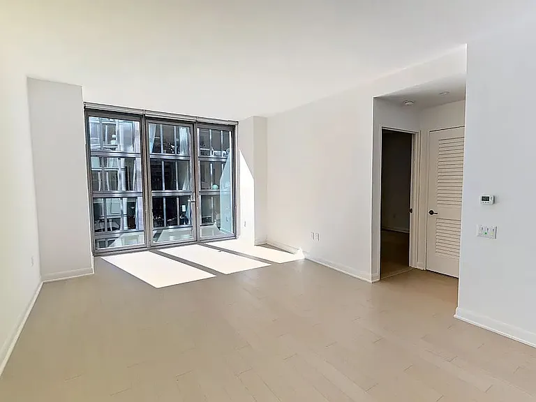 7 W 21st St #10J — Photo 4