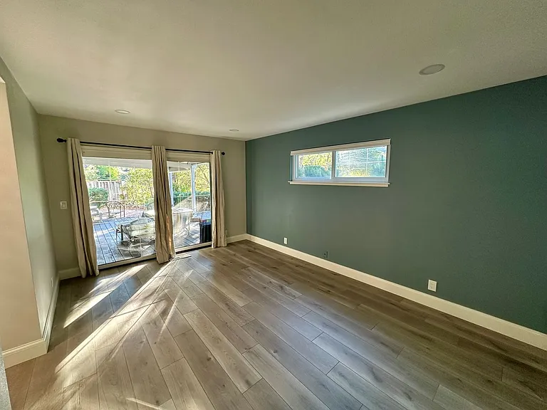 11037 Linda Vista Dr — Photo 14