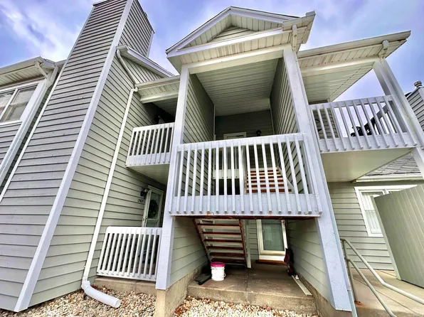 1565 N Oak Hill Dr Unit P-3, South Bend, IN 46637