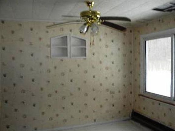 4th image of 15230 Park Avenue Ext