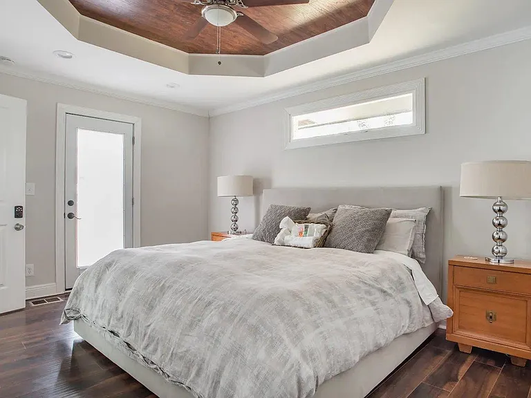 3044 Belvedere Ln — Photo 31