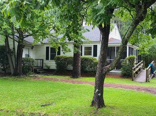 922 Highway 24, Newport, NC 28570