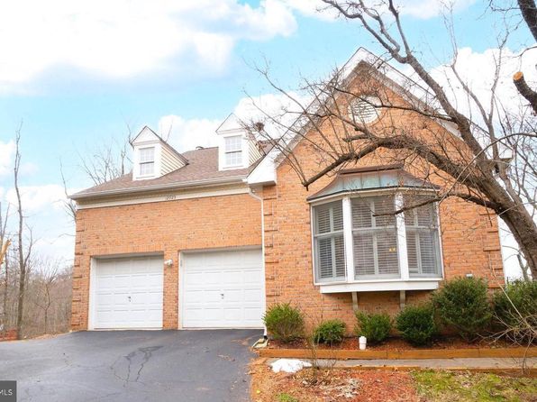 12925 Wheatland Rd, Fairfax, VA 22033
