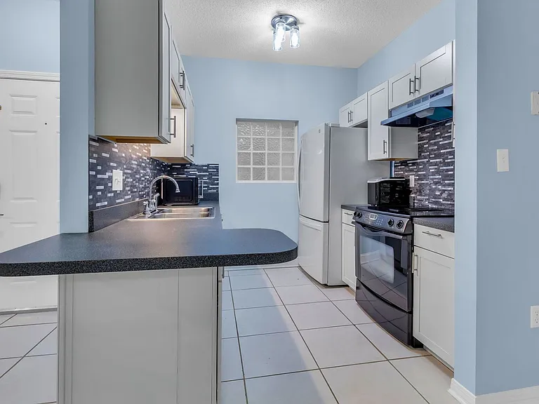 1501 Partin Dr #109 — Photo 9