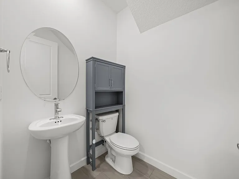 640 Veridian Cir NW — Photo 17
