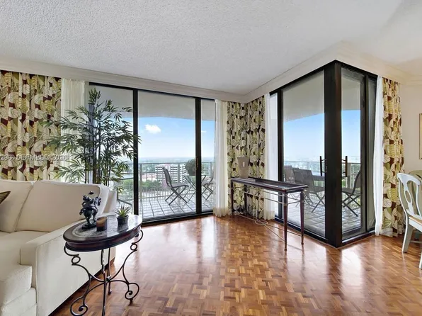 2000 Towerside Ter APT 1905, Miami, FL 33138