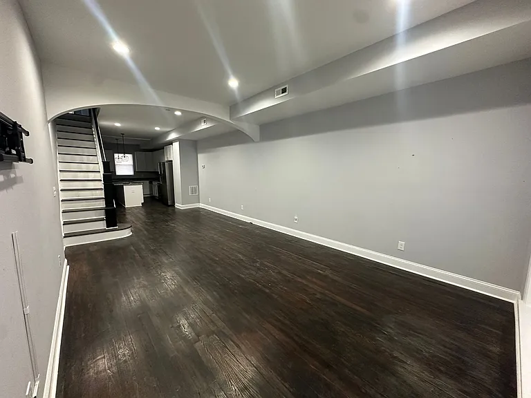 407 N Lakewood Ave #5 — Photo 3