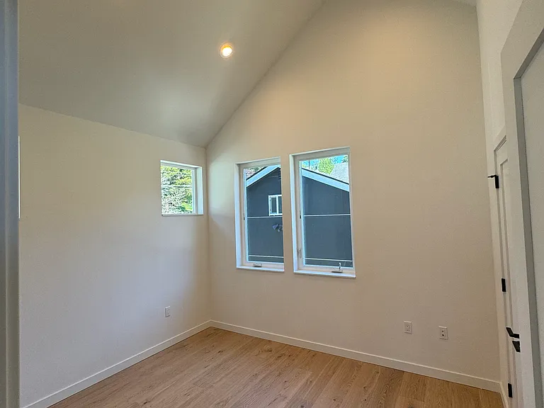 Bedroom 1 - high vaulted ceilings
