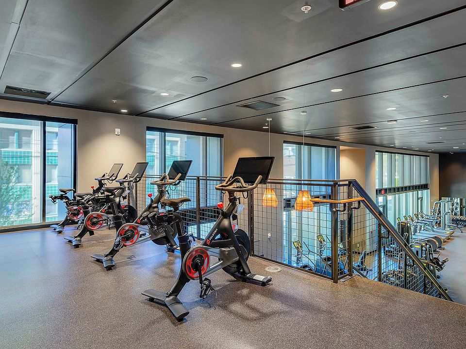 Fitness Center - 04