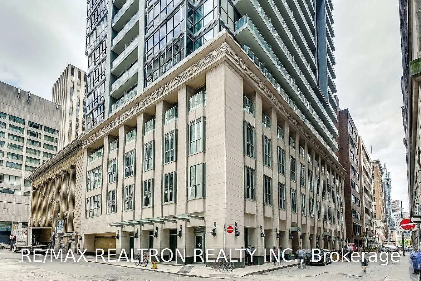 2 bed, $2,450 — Photo 2