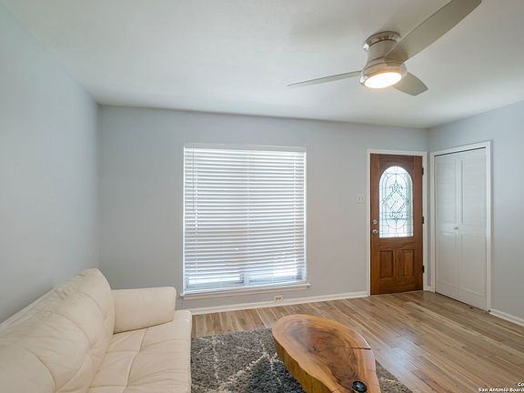 5th image of 12509 Far West Dr