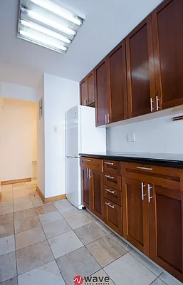 Rented by Wave Real Estate Group | media 67