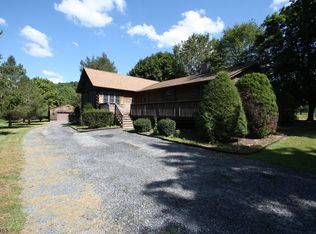 556 Ludlow Station Rd, Asbury, NJ 08802