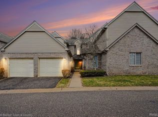 716 S Milford Rd, Milford, MI