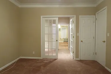 Rented by Alexander Bilu, LREB