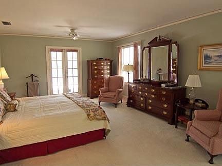 5th image of 1697 Woodmere Dr
