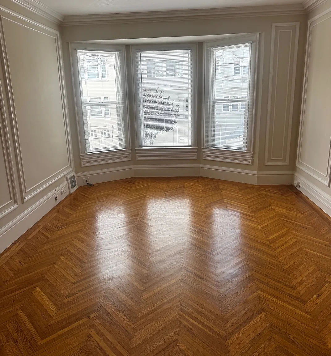1 bed, 900 sqft, $5,000 — Photo 1