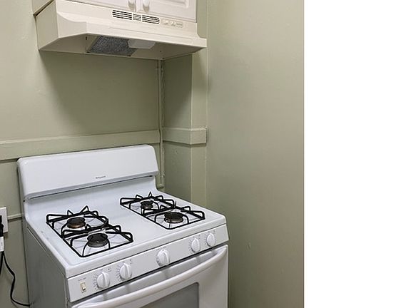 5th image of 437 Hyde St #1