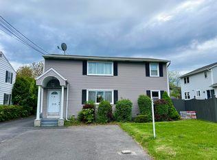 205 Buckley Rd #1, Liverpool, NY 13088