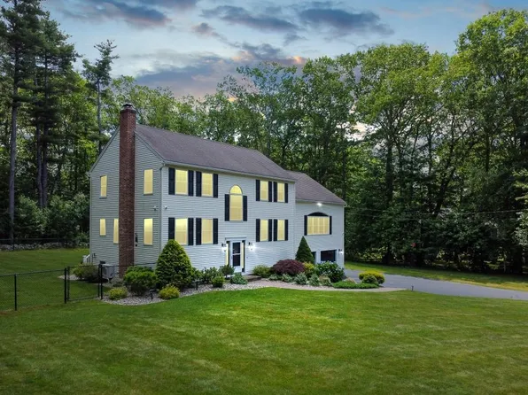 6 Fox Hollow Road, Derry, NH 03038