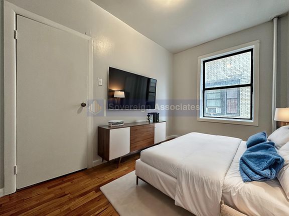 4th image of 518 W 204th St APT 22