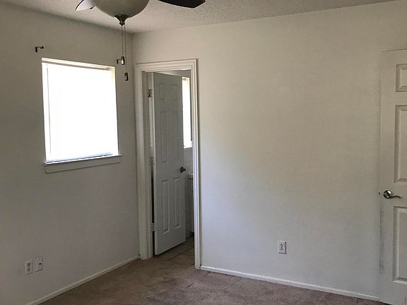 5th image of 3404 Thurman St
