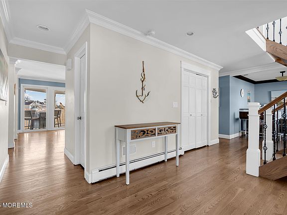 5th image of 6 Ellis Court