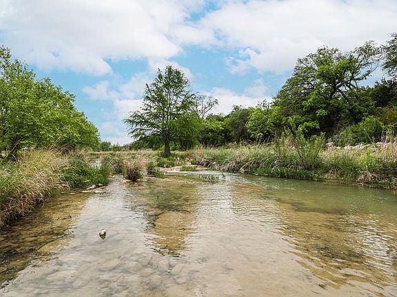4th image of 570 County Road 310
