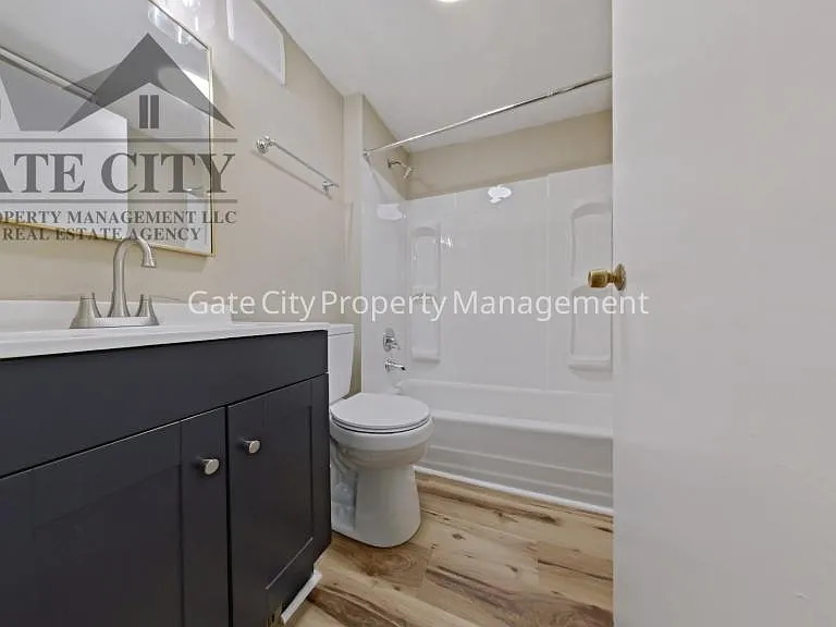 901 Old Thomasville Rd — Photo 10