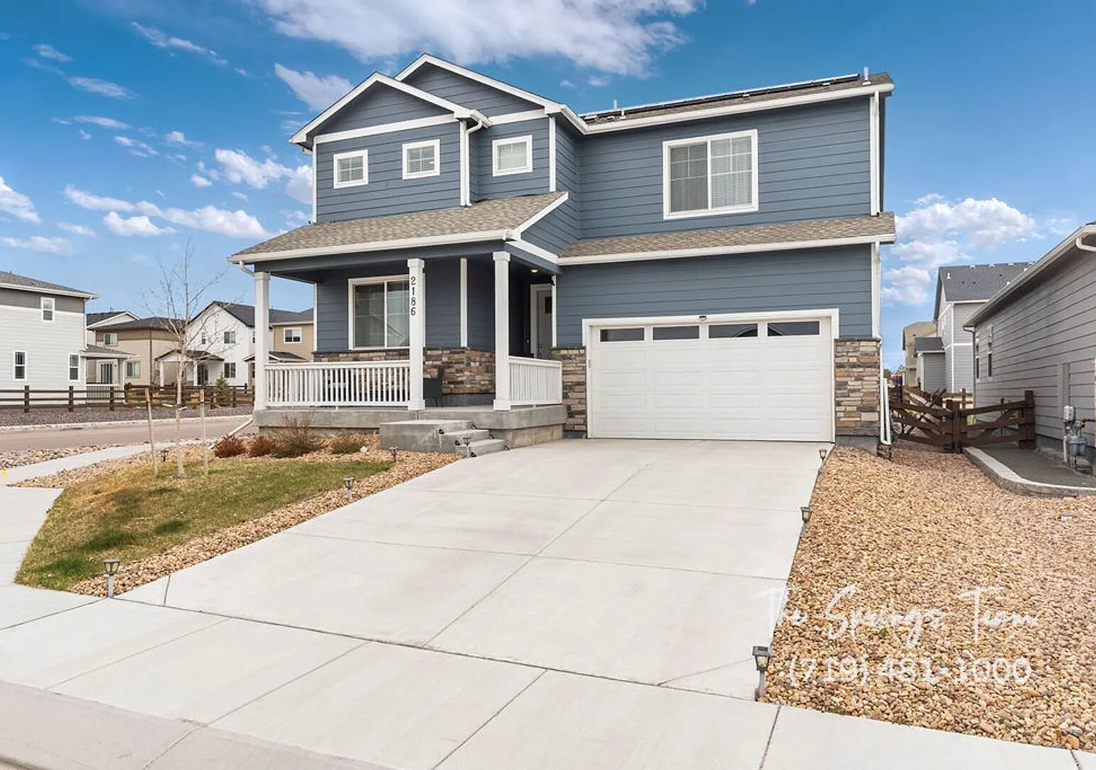 Spacious Corner Lot 5-Bedroom Home In Willow Springs Ranch — Photo 3