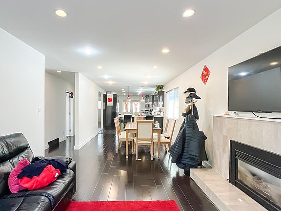 4th image of 1420 Park Dr
