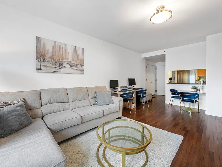 120 Riverside Blvd #10P — Photo 3