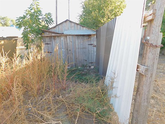 3rd image of 513 N Beaver St