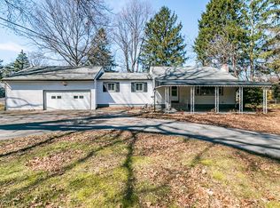 7485 Johnnycake Ridge Rd, Mentor, OH 44060