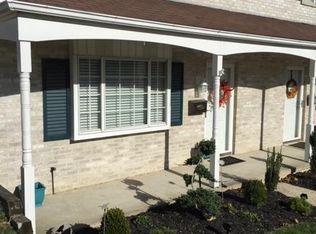 158 Popodickon Dr, Boyertown, PA 19512