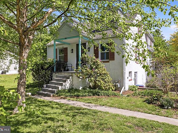 2nd image of 113 Belmont Ave