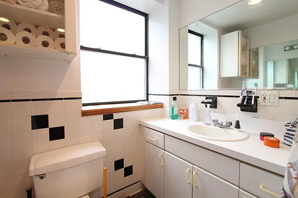 Rented by Level Group | media 23