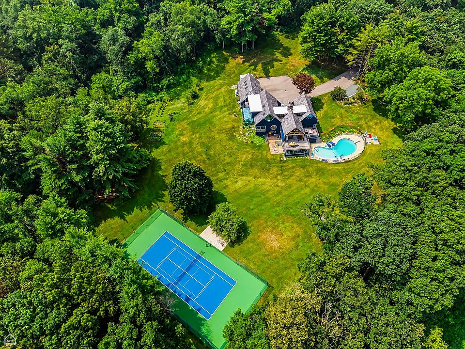 1st image of 367 Overlook Rd