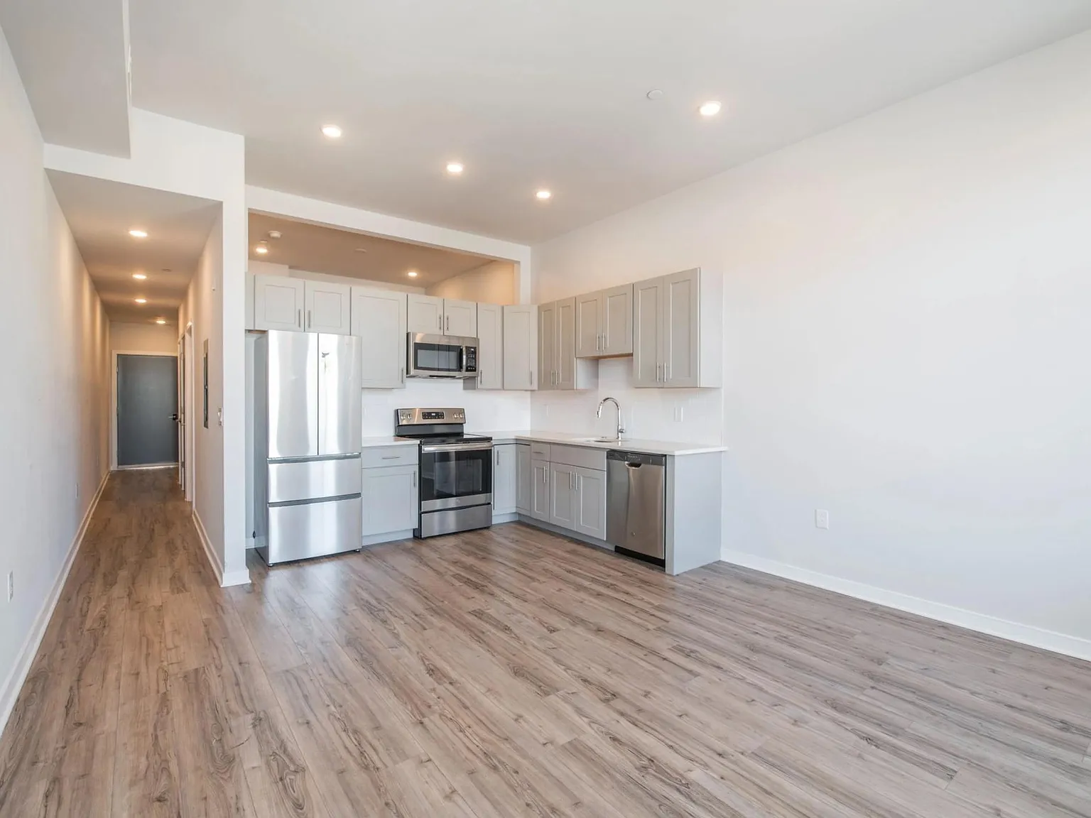 1143 N 3rd Street — Photo 3