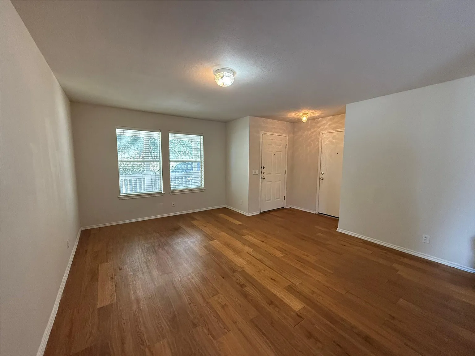 2 bed, 2.0 bath, 1252 sqft, $1,595 — Photo 4