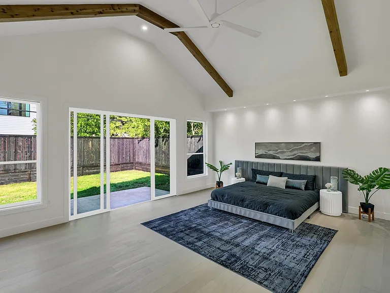 3813 Cortez Dr — Photo 12