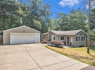855 Woodland Bch, Battle Creek, MI