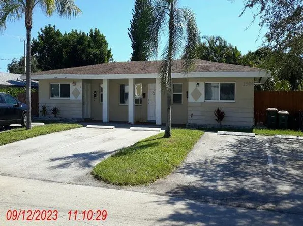 1901 NE 28th St #1, Lighthouse Point, FL 33064