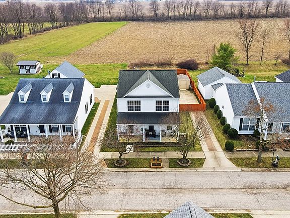 3rd image of 22 Greenfield Dr
