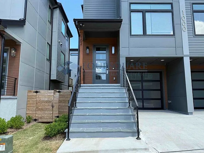 1000 Addison Pl #102 — Photo 2