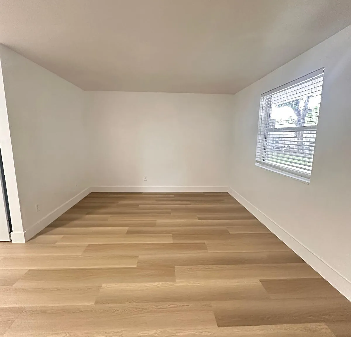 1 bed, 500 sqft, $1,600 — Photo 2