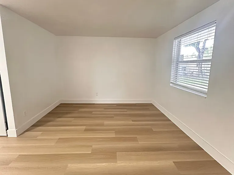 7720 N Miami Ave #104 — Photo 2