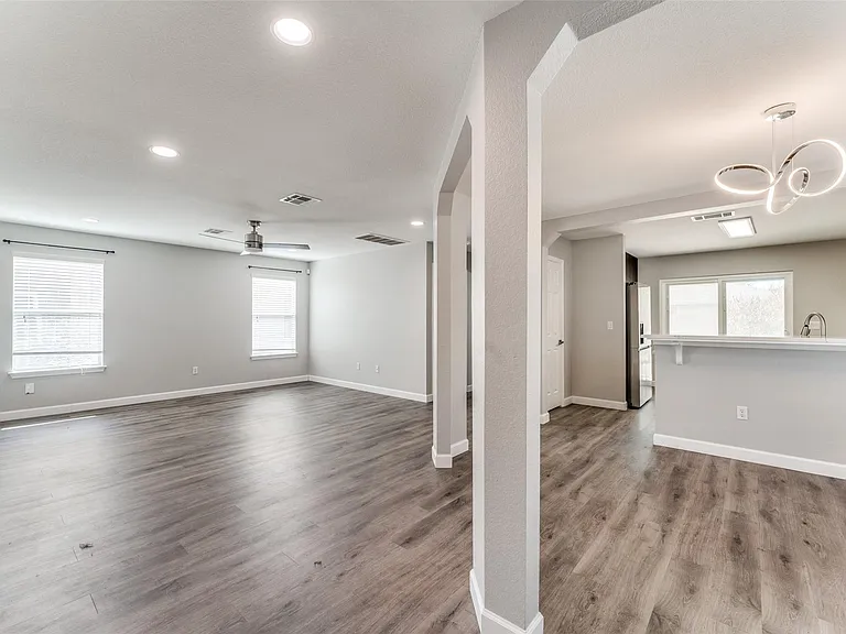1408 Poppy Seed Ln — Photo 7