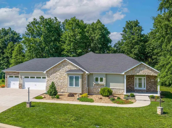 2750 James Ln, Sedalia, MO 65301